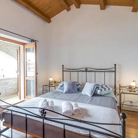 Frapi With Shared Pool - Happy Holiday home Pazin