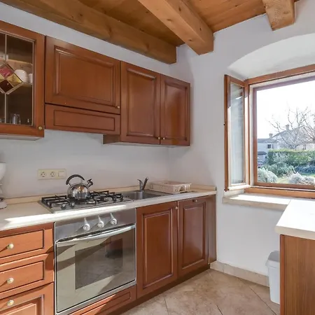 Holiday home Frapi With Shared Pool - Happy