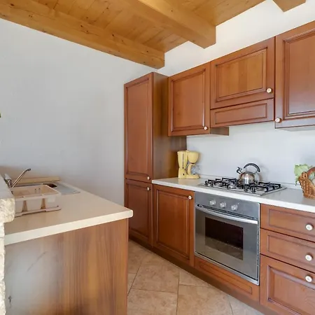 Holiday home Frapi With Shared Pool - Happy